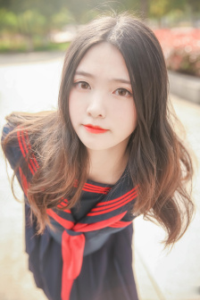 漂亮的保姆1中文