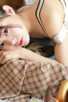 公交车上的奶水